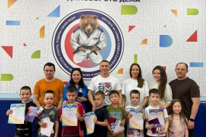 Спортсмены секции рукопашного боя завершили спортивный сезон контрольно-проверочным занятием