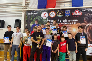 Двенадцать медалей в копилке кикбоксеров ЦРЕ «Дёма»
