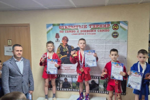 Пять медалей на республиканском турнире у Дёмских самбистов