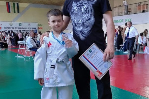 Семнадцать каратистов Центра единоборств «Дёма» стали чемпионами и призерами Первенства Республики